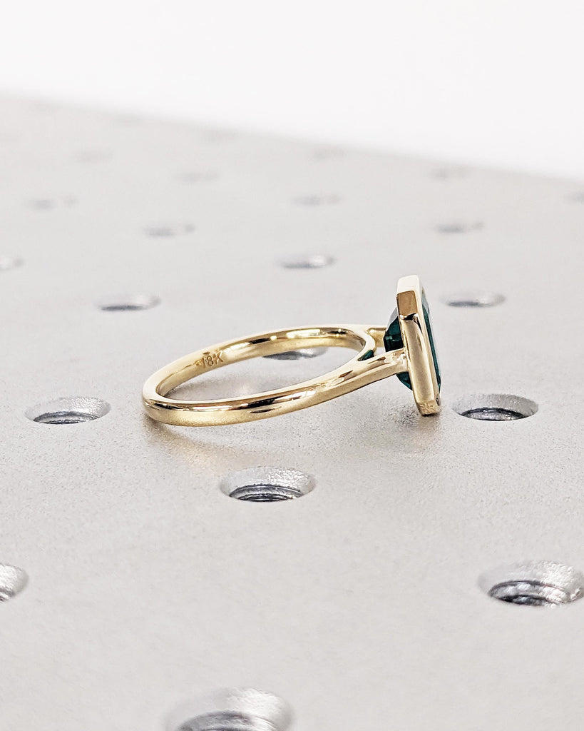 Emerald Cut Green Emerald Solitaire Ring, 14K 18K Yellow Gold Engagement Ring, Bezel Setting, Statement Ring, Gift For Her Minimalist Unique