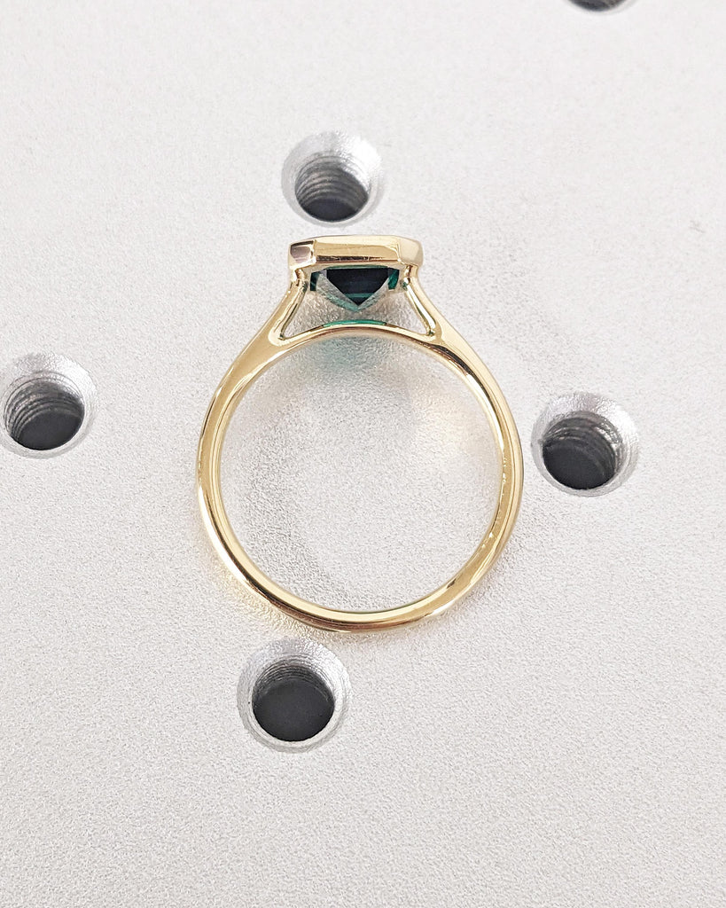 Emerald Cut Green Emerald Solitaire Ring, 14K 18K Yellow Gold Engagement Ring, Bezel Setting, Statement Ring, Gift For Her Minimalist Unique