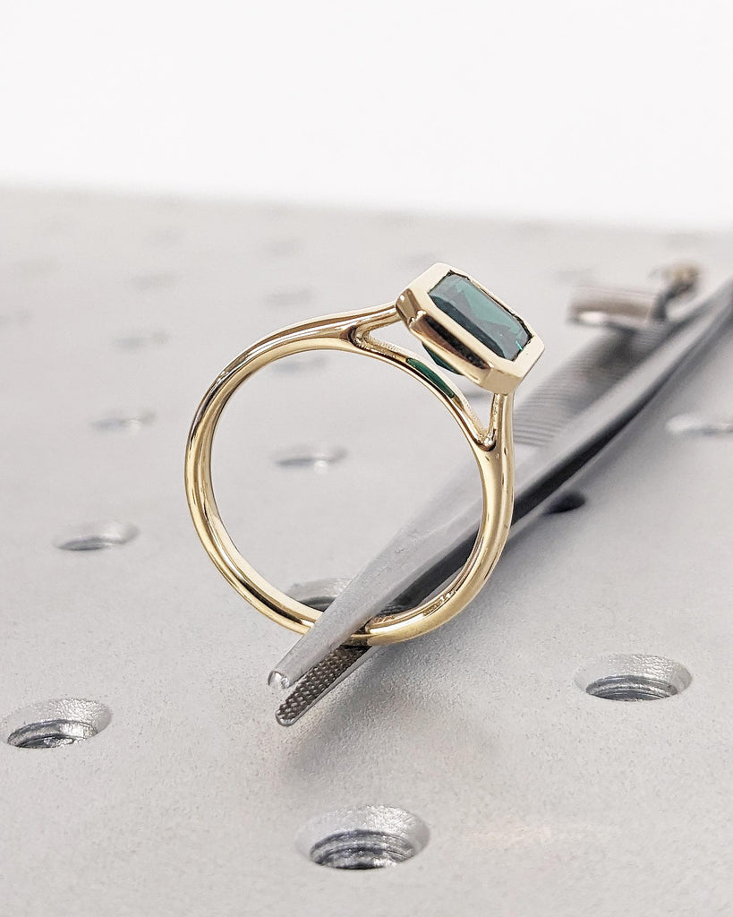 Emerald Cut Green Emerald Solitaire Ring, 14K 18K Yellow Gold Engagement Ring, Bezel Setting, Statement Ring, Gift For Her Minimalist Unique