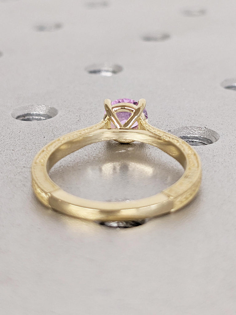 Round Alexandrite Engagement Ring, Filigree 14K Yellow Gold Wedding Ring, Vintage Lab Alexandrite Ring, June Birthstone Ring, Gift for Women