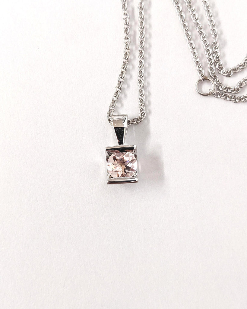 Round Pendant Necklace | Pink Morganite Gold Chain Necklace for Women