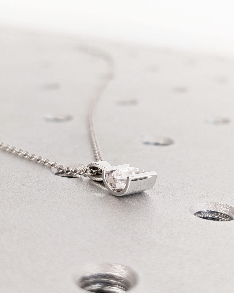 D/F VVS Lab Grown Diamond Round Pendant Necklace | 18k Gold Necklace for Women | Solitaire Necklace Gift for Her | 38, 42, 45cm Gold Chain