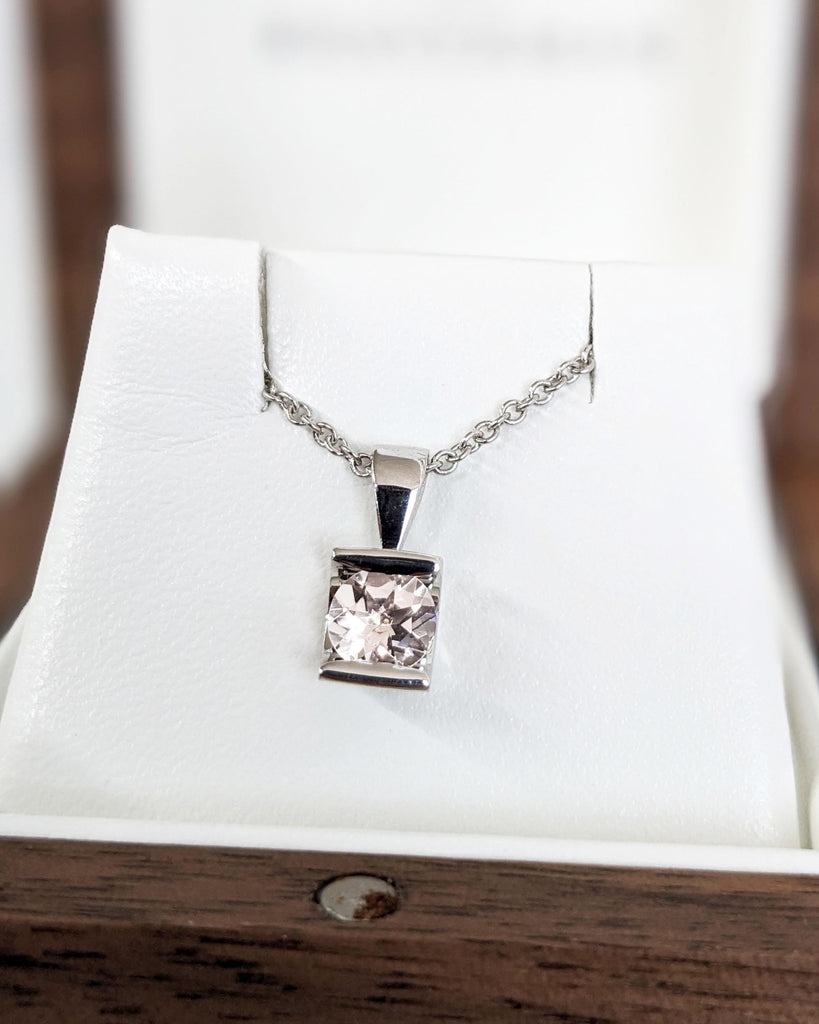D/F VVS Lab Grown Diamond Round Pendant Necklace | 18k Gold Necklace for Women | Solitaire Necklace Gift for Her | 38, 42, 45cm Gold Chain