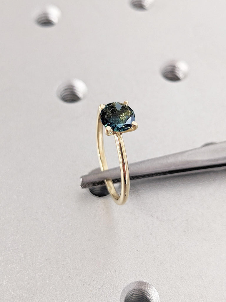 Unique Peacock Sapphire Ring | Blue Green Sapphire Comfort Fit Minimalist Ring | 14k Gold Engagement Rings for Women | Vintage Gemstone Ring