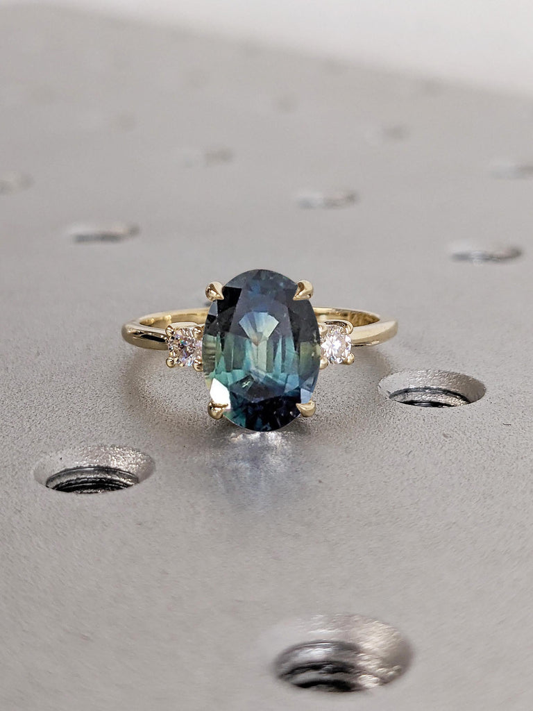 Oval Cut Teal Sapphire Ring, Vintage Solid Gold Ring, Diamond and Sapphire Ring, Gold Engagement Ring, Gemstone Ring, Unique Statement Ring