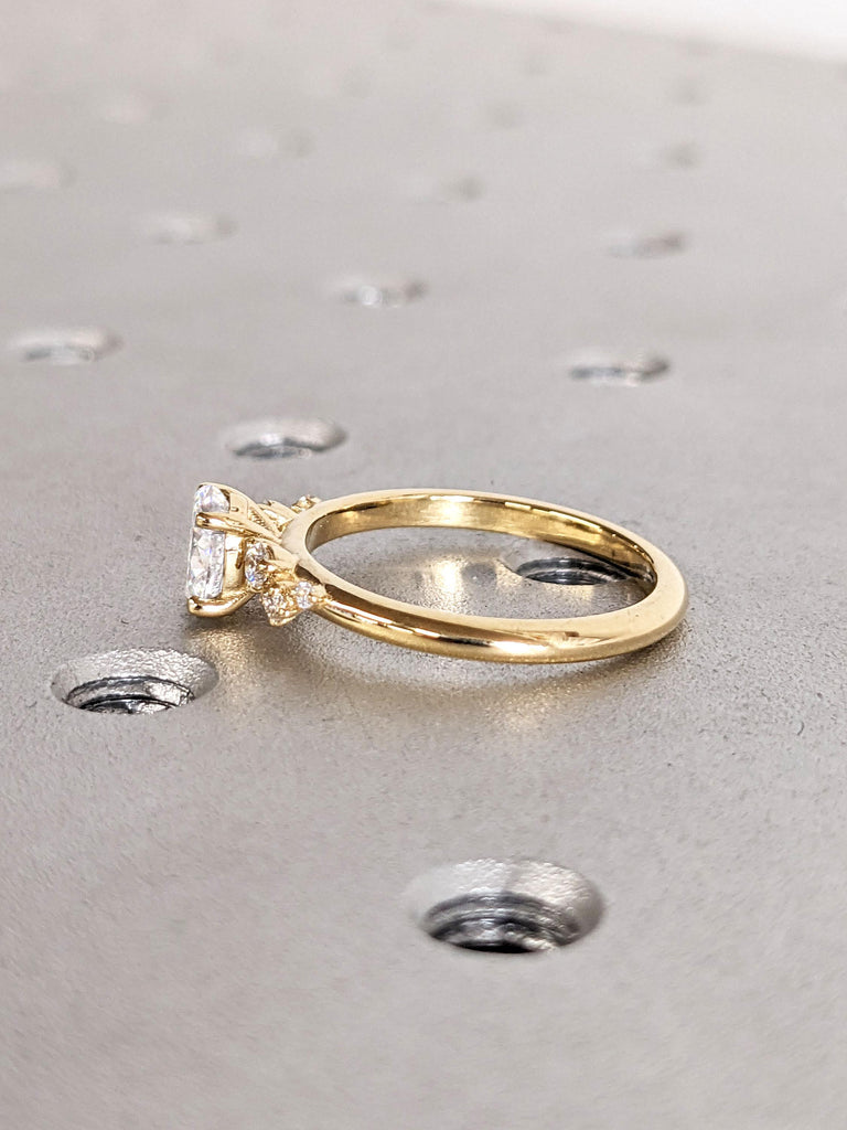 D/F VVS Lab Grown Diamond Oval Engagement Rings for Women | 14k 18k Yellow Gold Snowdrift Ring Diamond Cluster Ring | Art Deco Promise Ring