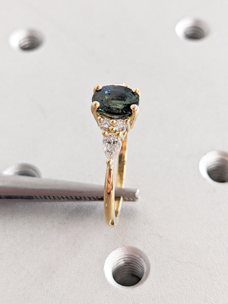 Art Deco Montana Sapphire Ring, Dainty Solid Gold Ring, Peacock Sapphire Women Wedding Ring, Gold Engagement Ring, Moissanite Cluster Ring