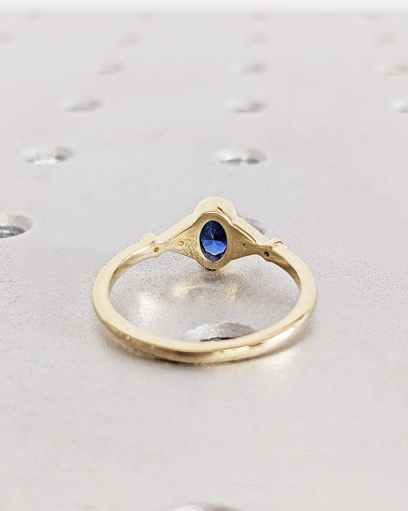 Vintage Blue Lab Sapphire Ring, 14K Solid Gold Bezel Set Ring, Oval Cut Sapphire and Diamond Engagement Ring, Antique Milgrain Art Deco Ring
