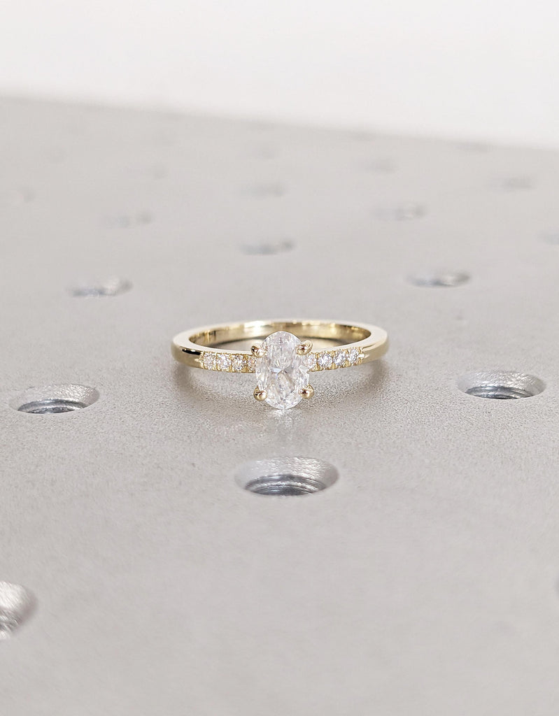 Unique Moissanite Ring, Oval Engagement Ring, Vintage 14k Gold Promise Ring for Her, Moissanite Personalized Ring, Engagement Gifts for Her