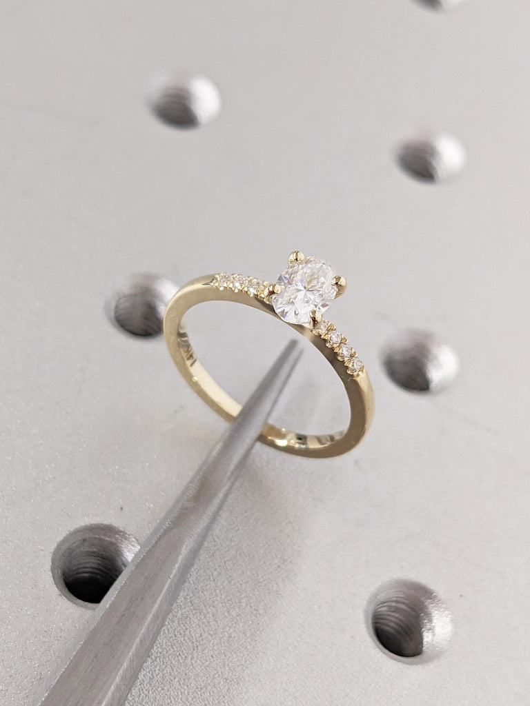 Unique Moissanite Ring, Oval Engagement Ring, Vintage 14k Gold Promise Ring for Her, Moissanite Personalized Ring, Engagement Gifts for Her