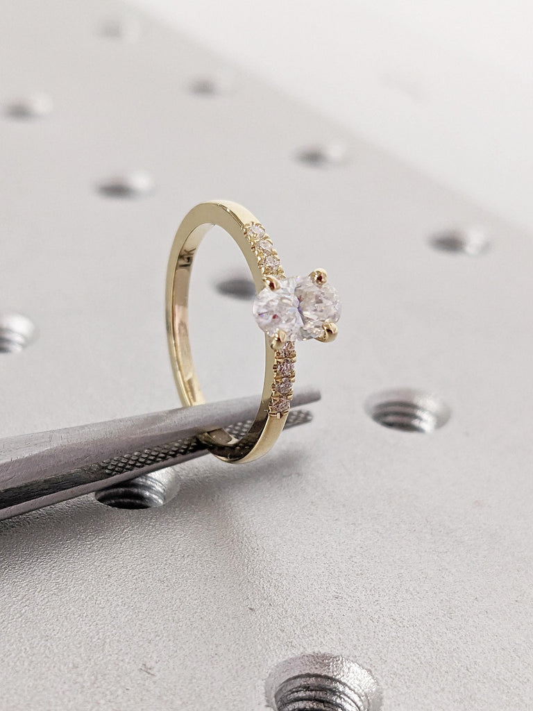 Unique Moissanite Ring, Oval Engagement Ring, Vintage 14k Gold Promise Ring for Her, Moissanite Personalized Ring, Engagement Gifts for Her