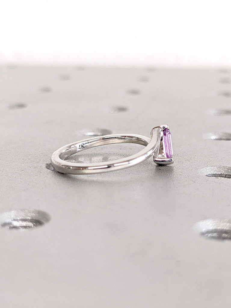 Tiny June Birthstone Alexandrite Ring, 14K Gold Dainty Alexandrite Engagement Ring, Sleek Twist Bypass Alexandrite Wedding Ring, Minimalist