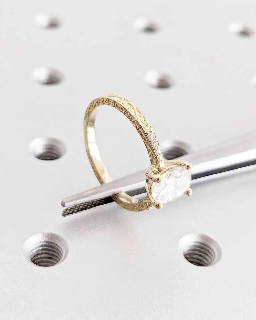 Oval Moissanite Engagement Ring / Vintage Bridal Ring / Oval Engagement Ring / Tapered Band Ring / 14K Solid Gold Ring / Unique Wedding Ring