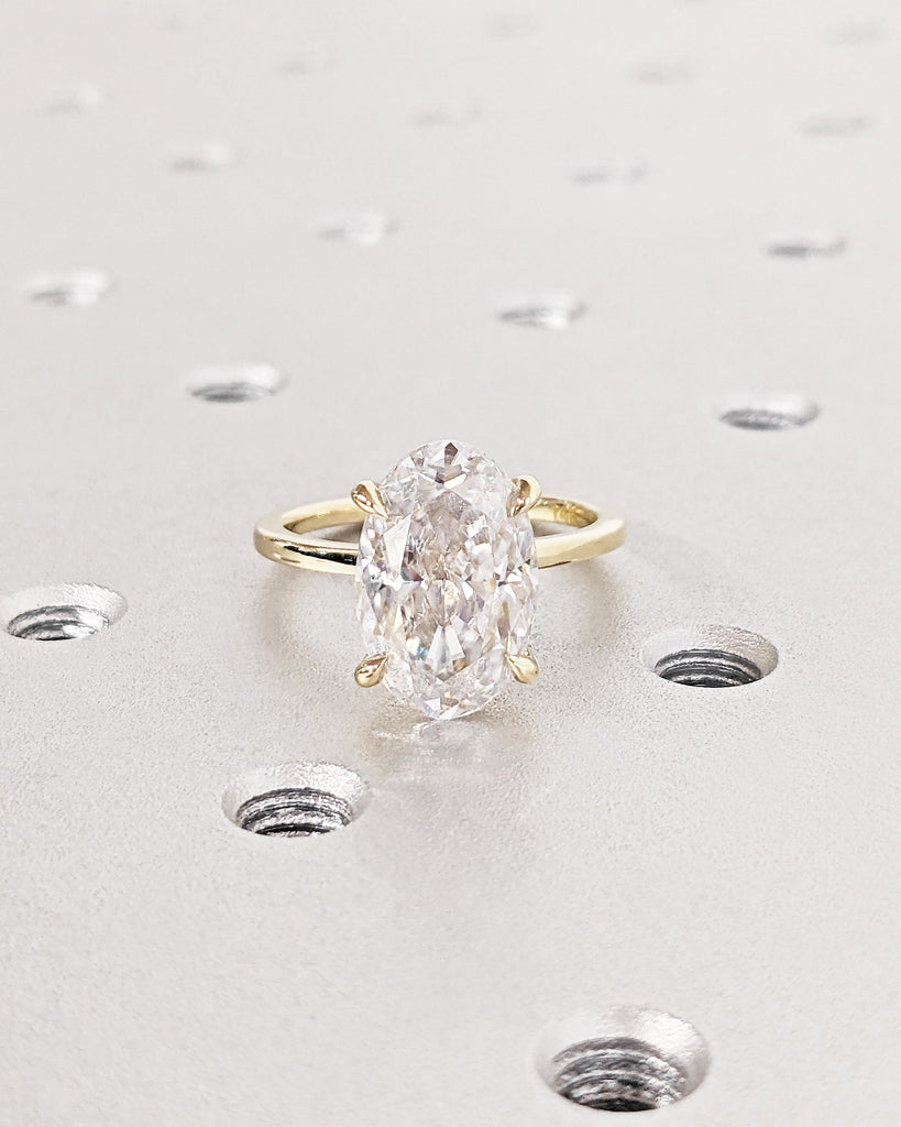 Crushed Ice Lab Diamond Oval Engagement Ring / Lab Grown Diamond Solitaire Ring / 14K 18K Solid Gold or Platinum / Wedding Anniversary Ring