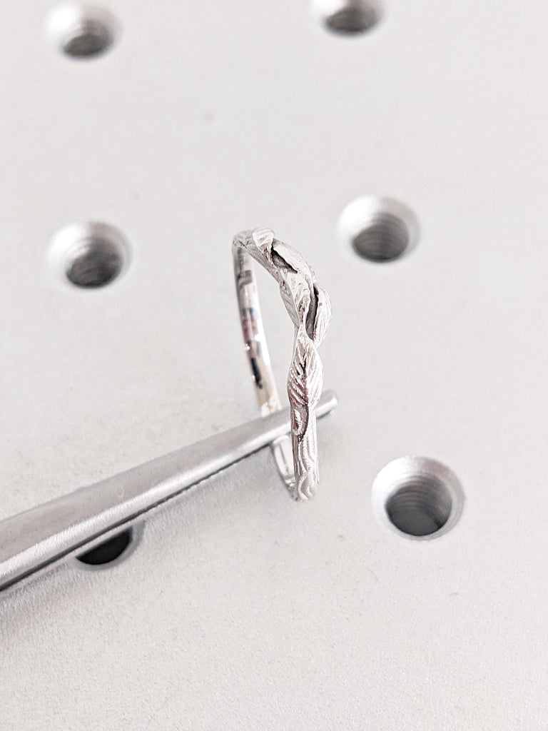 14k White Gold Wedding Band, Nature Rings for Women, Promise Ring for Her, Flower Ring, Stacking Ring, Minimalist Ring, Wedding Band Women