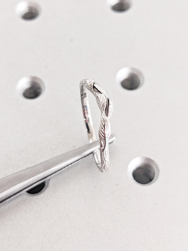 Nature Inspired Ring, Dainty White Gold Ring, Curved Wedding Band, Nature Ring, Matching Ring, Leaf Ring, Unique Wedding Ring, Floral Ring