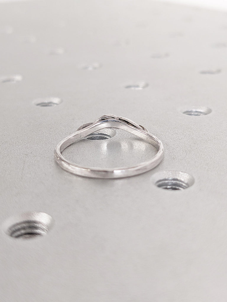 Nature Inspired Ring, Dainty White Gold Ring, Curved Wedding Band, Nature Ring, Matching Ring, Leaf Ring, Unique Wedding Ring, Floral Ring