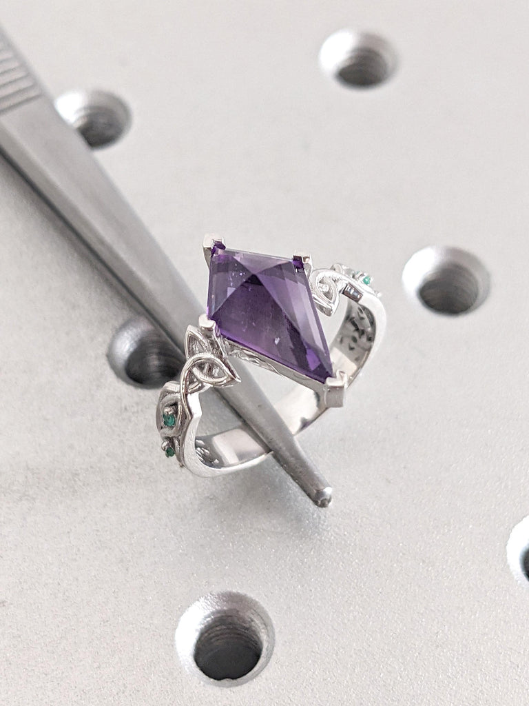 1.5 Carat Natural Amethyst Purple Gemstone Engagement Ring | 14k White Gold Rings for Women | Elongated Kite cut Amethyst Ring Engagement Ring, Purple Gemstone Proposal Ring, 18k Amethyst Anniversary Ring, Minimalist Gift