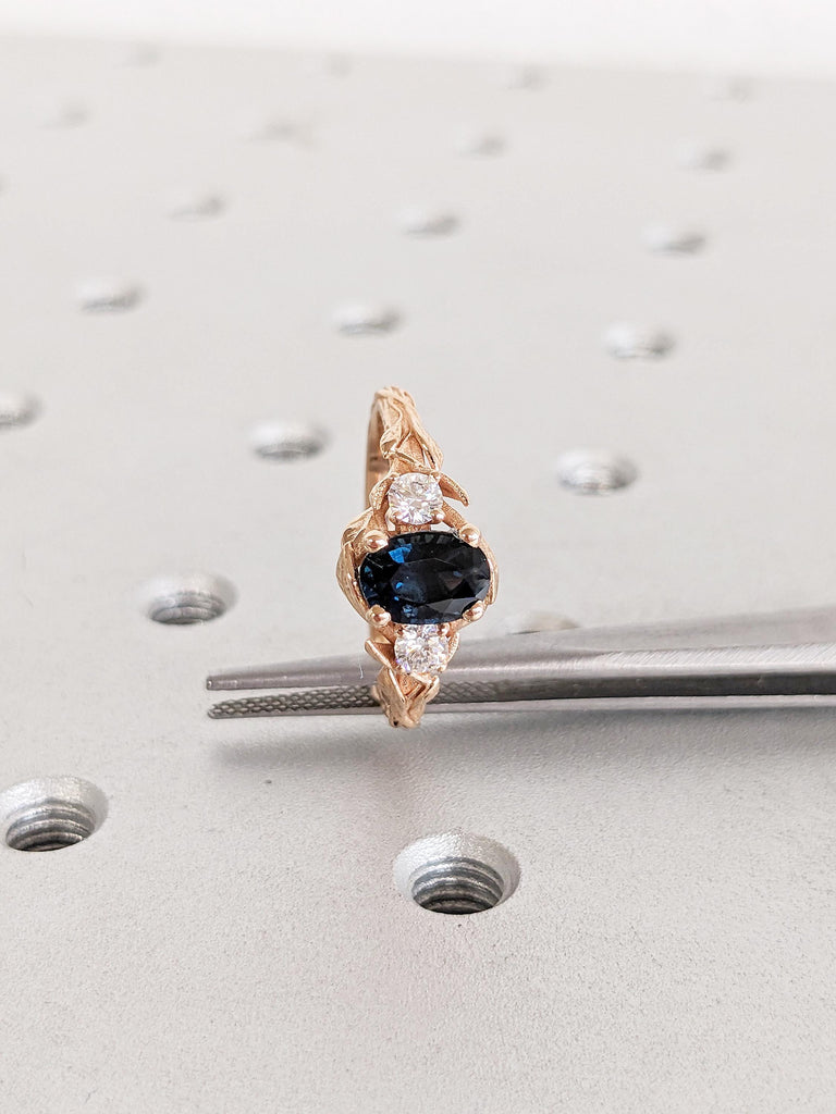 Nature Inspired Engagement Ring, Peacock Sapphire Ring, 18K Rose Gold Anniversary Ring, Oval Cut Ring, Art Deco Promise Ring, Gemstone Ring