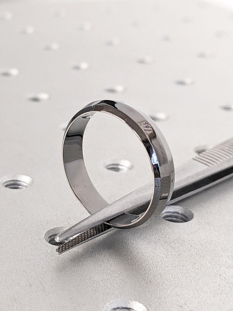 14K Black Gold Men's Beveled Edge Wedding Band 6MM | 14K Solid Gold Ring Simple Wedding Band | Polished Finish Gold Ring | Couples Ring