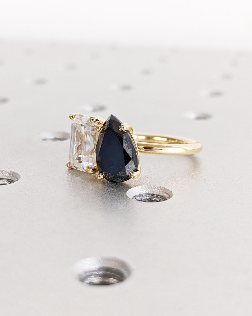 Toi et Moi Moissanite & Black Diamond Ring, Double Stone Emerald and Pear Engagement Ring 14K Gold, White and Black Stone Ring, Gift for Her