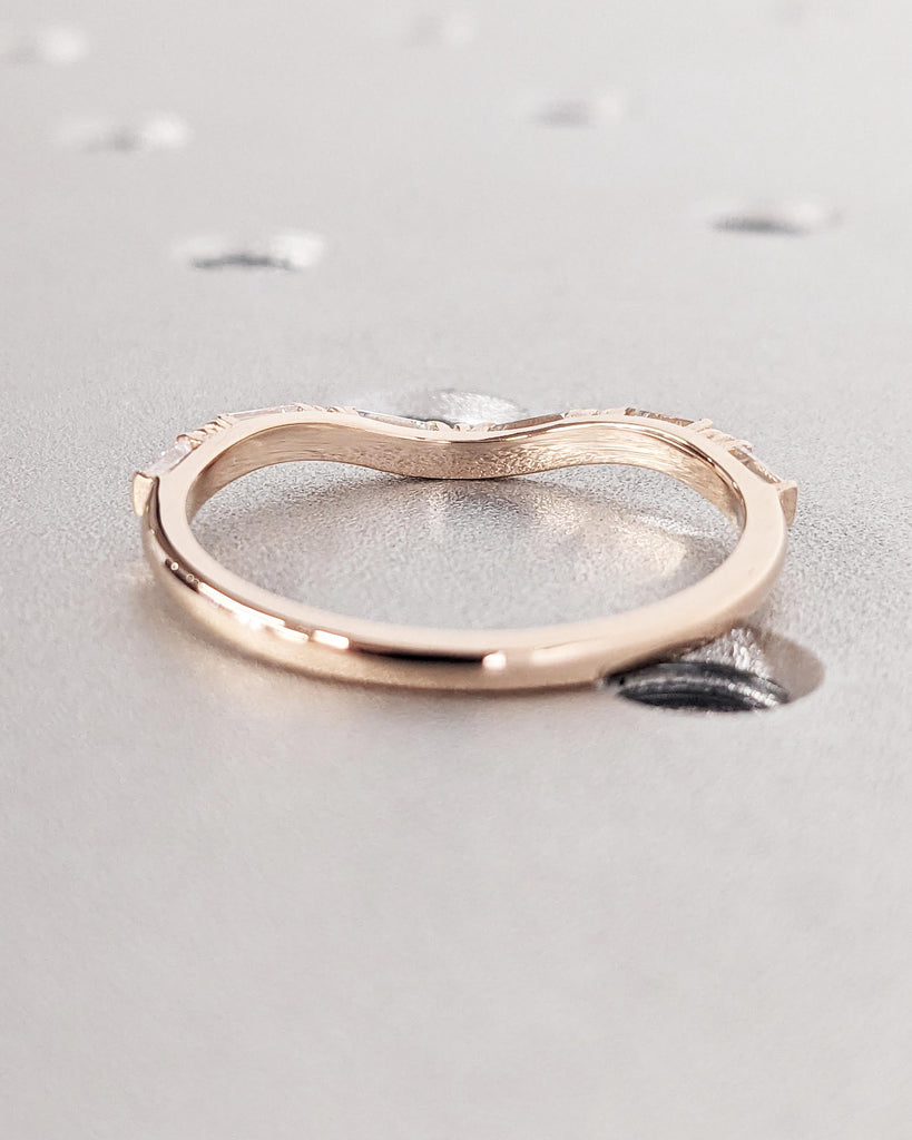 Baguette & Round Diamond Wedding Ring, Alternating Round Baguette Wedding Band, Stack Ring, Curved Wedding Band Chevron V Ring 14K Rose Gold