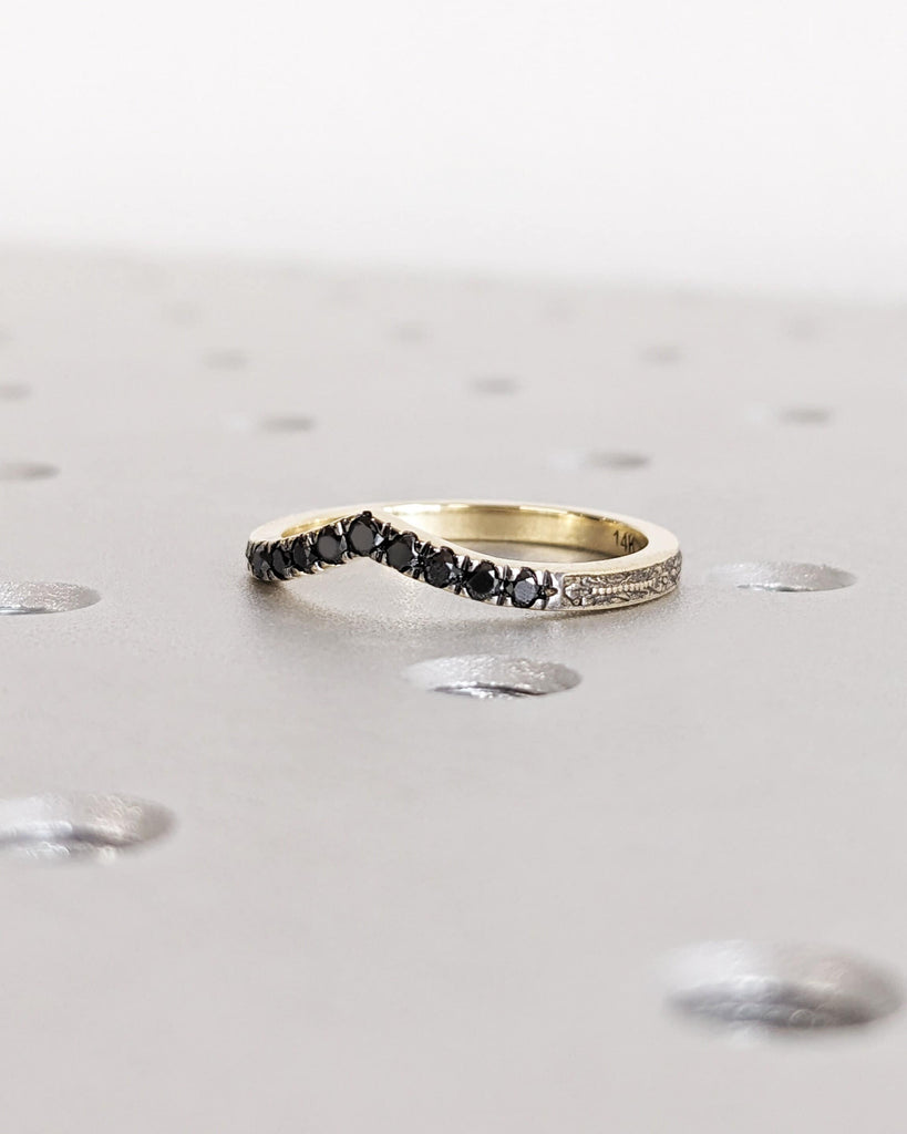 Black Diamond Curved Wedding Ring, Art Deco Black Diamond Wedding Band, Vintage Filigree 14K Gold Chevron Stackable Matching Ring for Women, Anniversary Gift