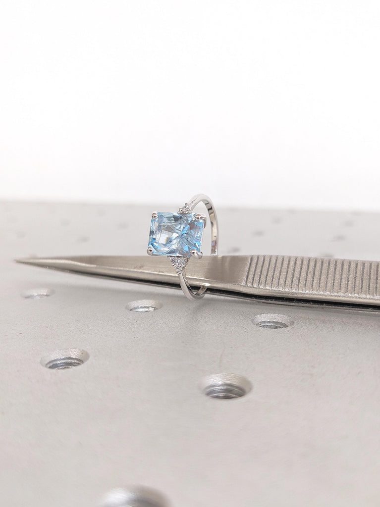 Unique Aquamarine Ring, Radiant Cut Engagement Ring, White Gold Ring, Aquamarine Birthstone Ring, Gold Statement Ring, Aquamarine Jewelry