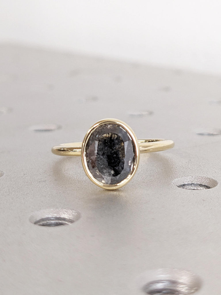 Oval Engagement Ring, Raw Salt and Pepper Diamond Ring, Solid Gold Ring, Unique Solitaire Ring, Bezel Ring, Raw Diamond Ring, Gift for Wife