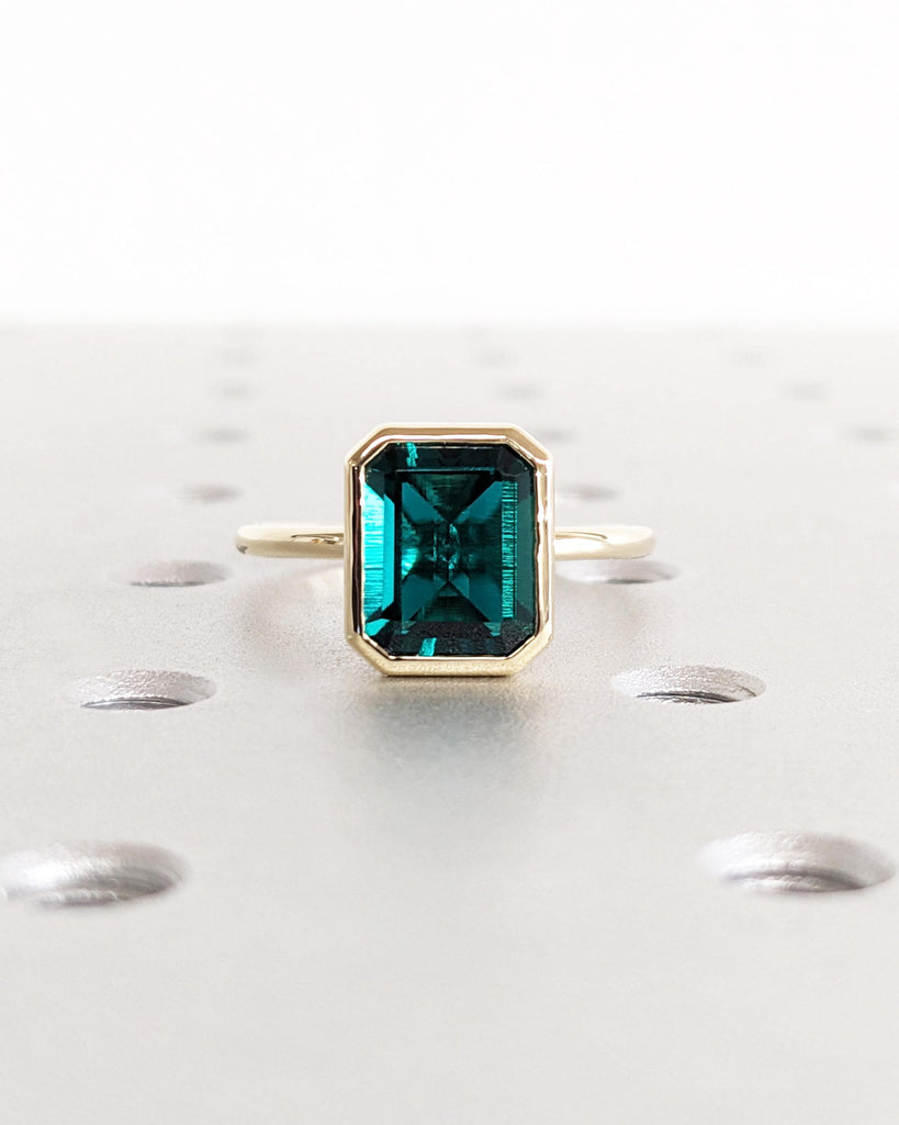 2pcs Vintage Emerald Cut Emerald Engagement Ring Set, Bezel Set Green Emerald Ring Promise Ring Set, Moissanite Wedding Band Bridal Ring Set
