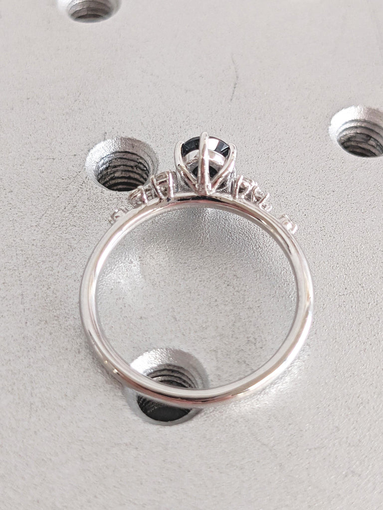 Teal Sapphire Ring, White Gold Ring, Oval Engagement Ring, Moissanite Cluster Ring, Sapphire Montana Ring, Personalized Ring, Gemstone Ring