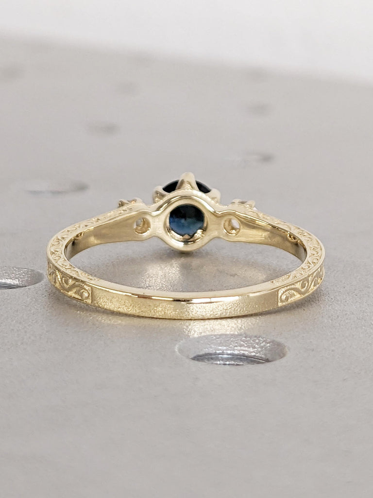 Round Vintage Engagement Ring, One of a Kind Montana Sapphire Ring, Filigree 14k Gold Promise Ring, Moissanite, Teal Sapphire 3 Stone Ring