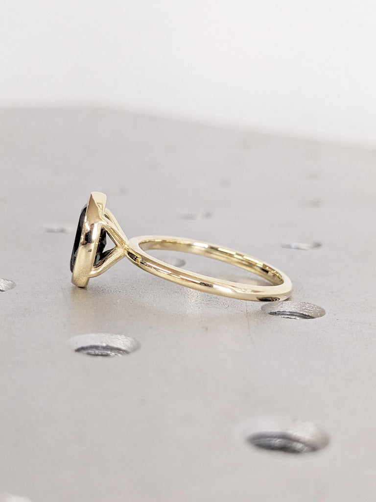 Salt and Pepper Oval Engagement Ring, Solitaire Ring for Women, Dainty 14k Solid Gold Bezel Set Ring, Simple Diamond Ring, Oval Promise Ring