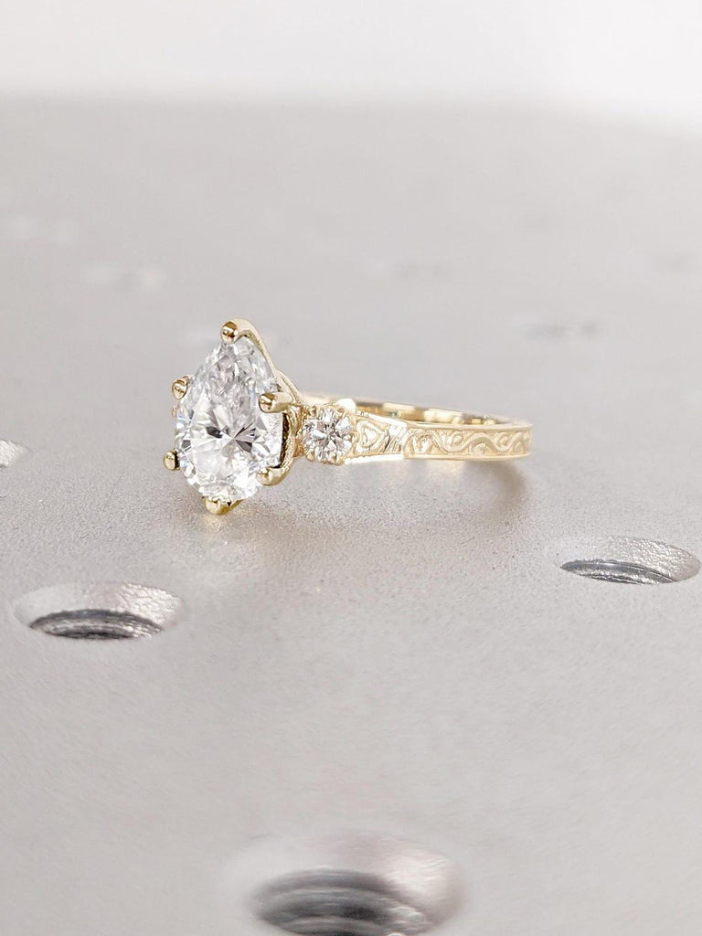 Antique Proposal Ring Filigree Wedding Band | Pear cut Engagement Ring | Yellow Gold Wedding Anniversary Ring