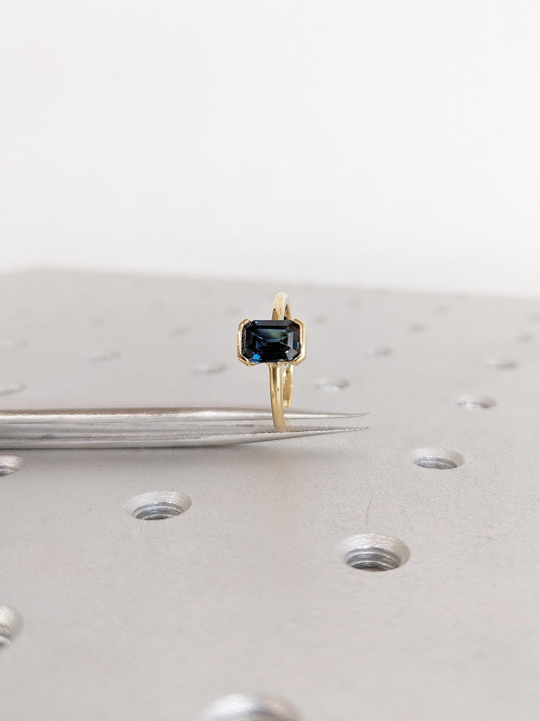 Blue Green Montana Sapphire Ring, Minimalist 18k Solid Gold Ring, Bezel Engagement Ring
