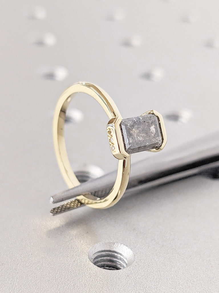 Vintage Salt and Pepper Diamond Ring