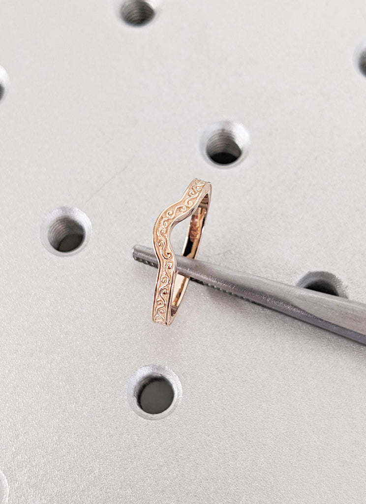 Curved Wedding Band, Unique 14k Gold Ring