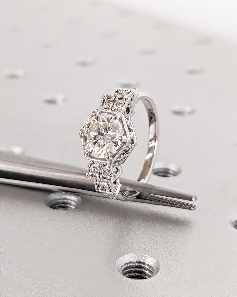 Vintage Filigree Art Deco 1.5ct Round Cut Lab Grown Diamond Engagement Ring 14K White Gold Promise Ring Antique Wedding Promise Anniversary