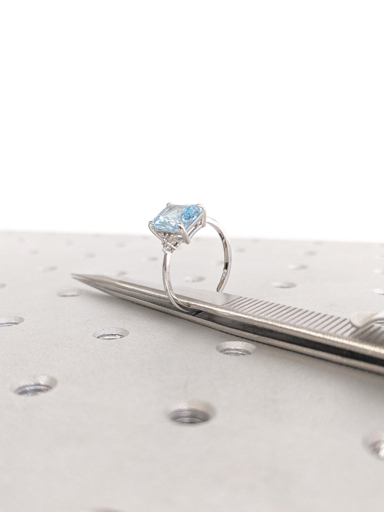 Aquamarine Engagement Ring, Radiant Cut Ring, 14k Gold Aquamarine Ring, Statement Rings for Women, March Birthstone, Diamond Cluster Ring