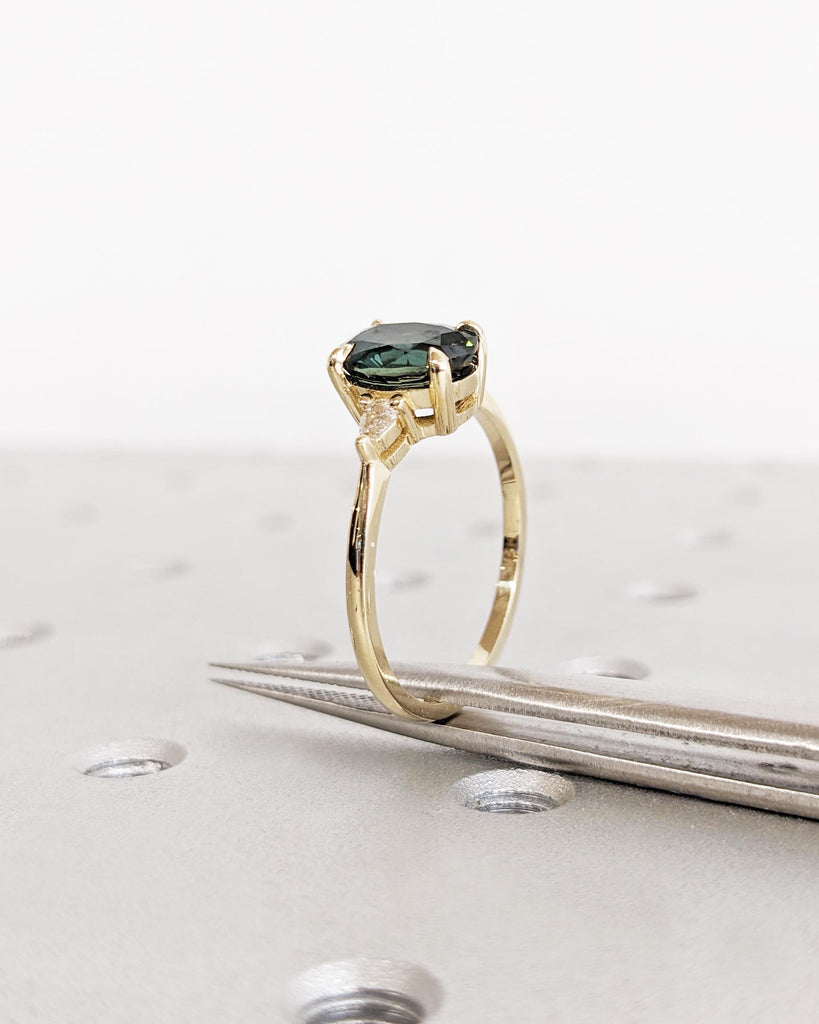 Teal Sapphire Engagement Ring, 2 CT Oval Natural Peacock Sapphire Engagement Ring, 14K Gold Sapphire Diamond Ring, Anniversary Gift for Wife