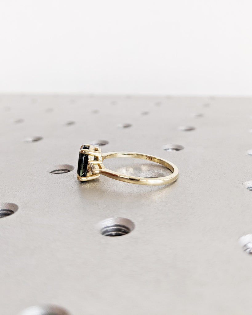Teal Sapphire Engagement Ring, 2 CT Oval Natural Peacock Sapphire Engagement Ring, 14K Gold Sapphire Diamond Ring, Anniversary Gift for Wife