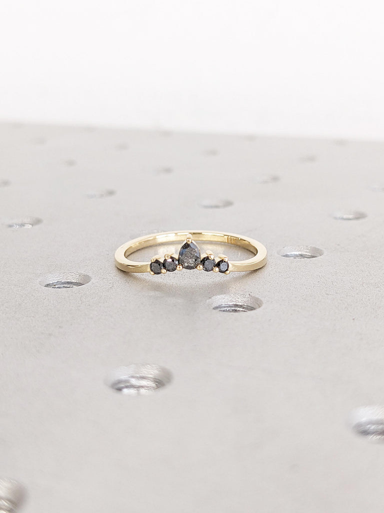 Salt and Pepper Diamond Matching Ring, Vintage 18k Solid Gold Ring, Pear and Round Curved Wedding Band, Stacking Rings for Women, Crown Ring