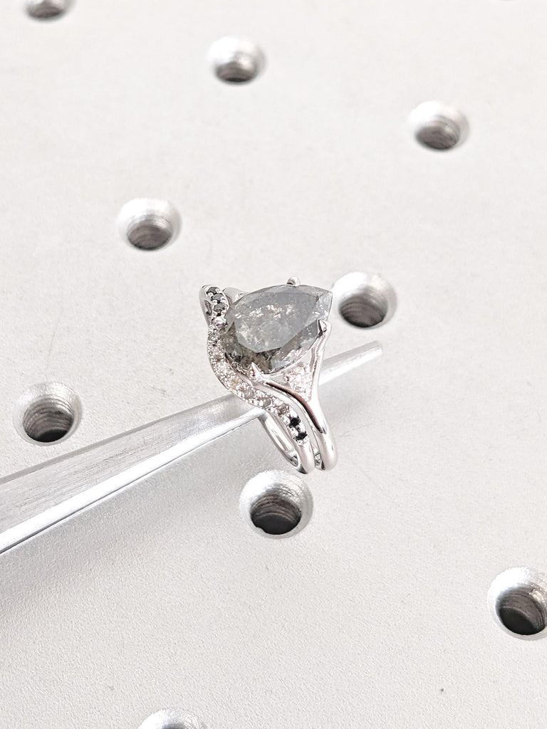 Pear Engagement Ring