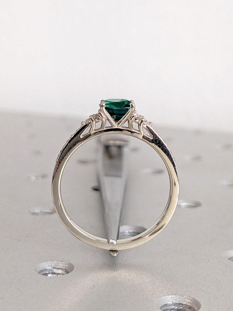 Round Emerald Green Gemstone Engagement Ring | 14k White Gold Rings for Women | Diamond Cluster Ring | Paved Moissanite Half Eternity Band