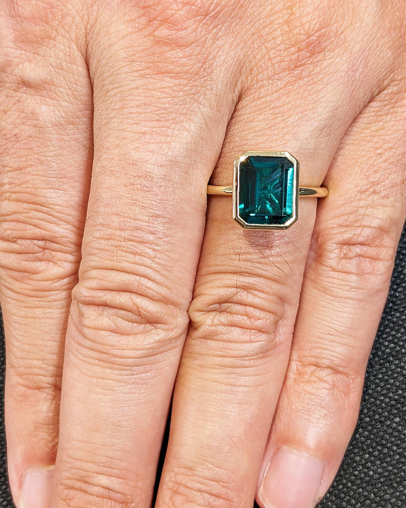 Unique May Birthstone Ring - 14K Gold Emerald Cut Lab Emerald Engagement Ring - Bezel Set Emerald Anniversary Ring - Vintage Solitaire Ring