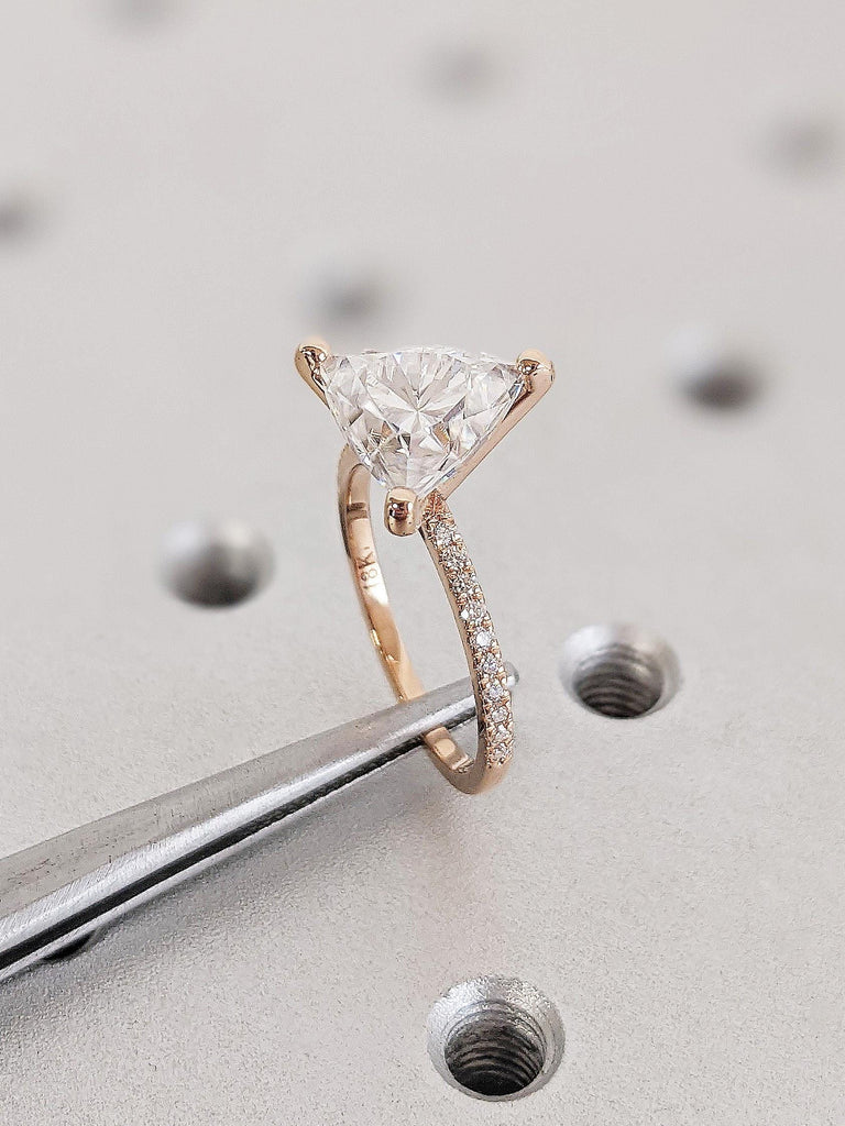 Classic 18K Trillion Cut Rose Gold Moissanite Engagement Ring, Rose Gold Moissanite Diamond Ring, 3 Prong, Dainty Promise Ring, Wedding Ring