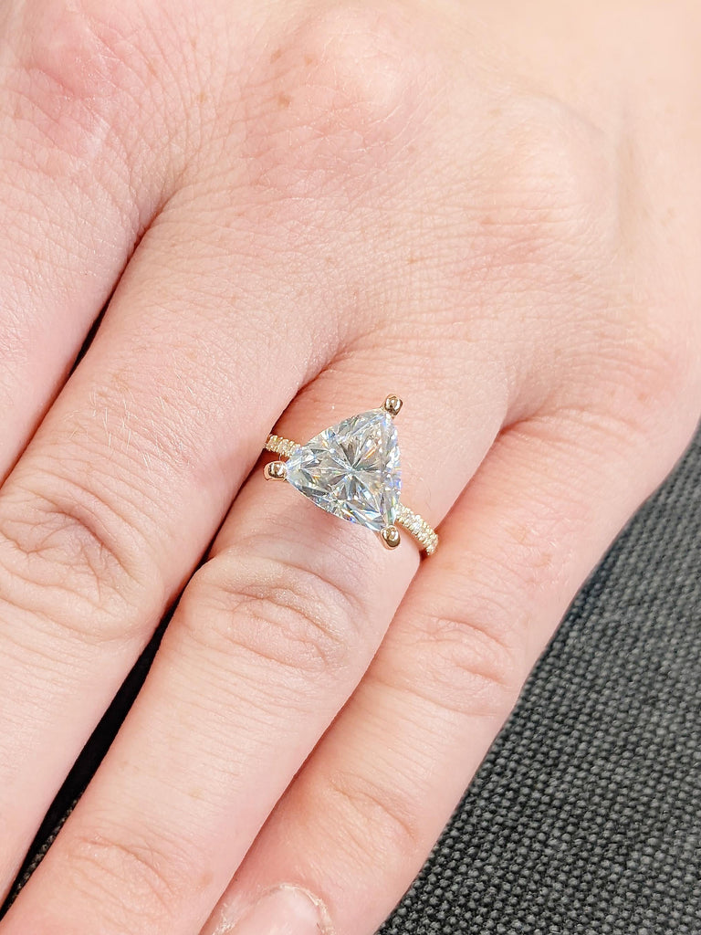 18K Rose Gold Trillion Lab Diamond Engagement Ring, Diamond Pavé Thin Band, Modern Bridal Ring, Classic Wedding Ring for Women, Gift For Her