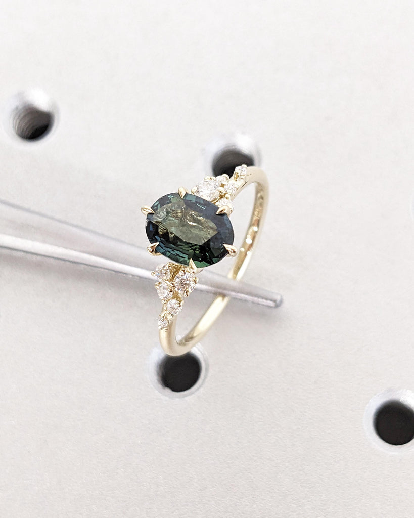 Blue Green Sapphire Ring, Peacock Engagement Ring, 1.5ct Oval Teal Sapphire Ring, Yellow Gold Engagement Ring, Art Deco Cluster Diamond Ring