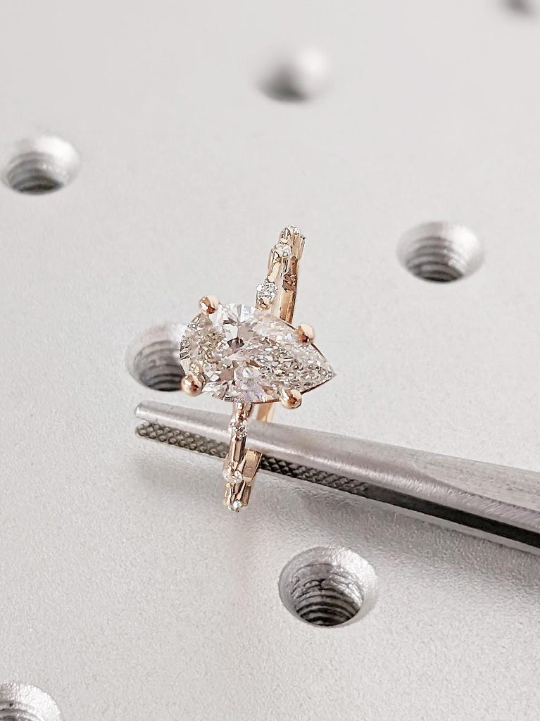 1.5CT Pear Moissanite Engagement Ring, 14K Solid Rose Gold Wedding Ring, Dainty Fine Band, Stackable Promise Ring, Custom Anniversary Gift