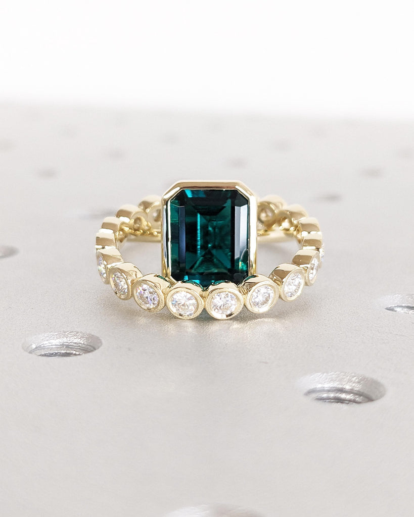 2pcs Vintage Emerald Cut Emerald Engagement Ring Set, Bezel Set Green Emerald Ring Promise Ring Set, Moissanite Wedding Band Bridal Ring Set